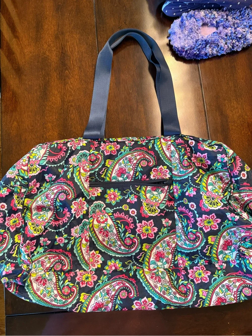 Vera Bradley stylish navy